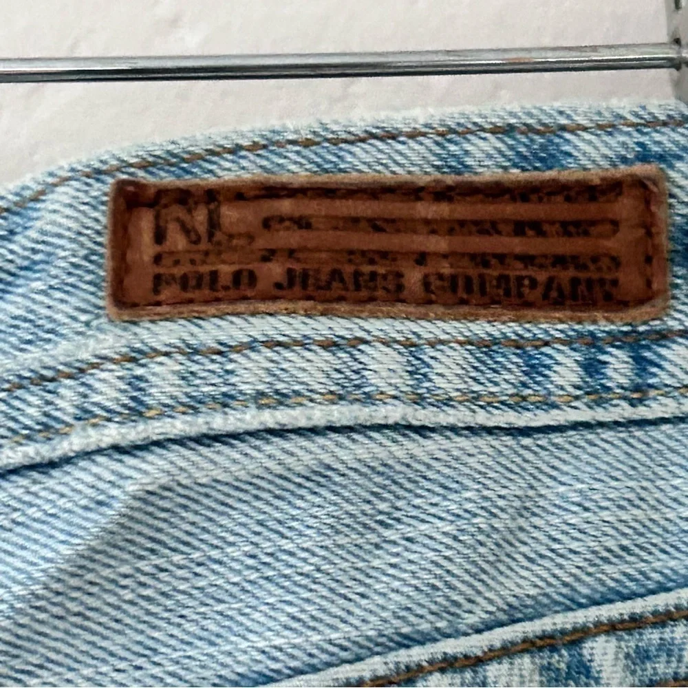 POLO RALPH LAUREN Vintage 90s/Y2K Straight Leg Mid-rise Light Wash Crop Jeans 10